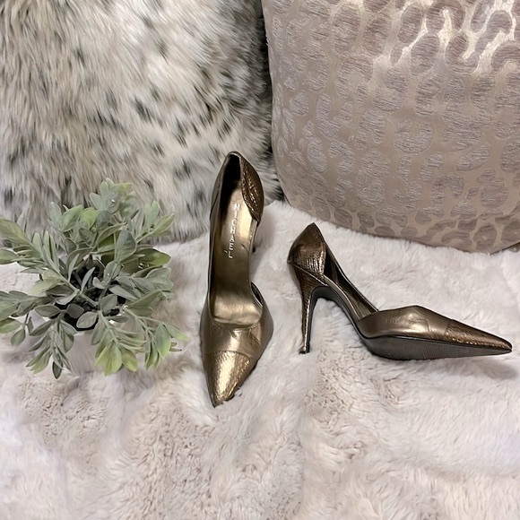 Michael Bronze Leather Snakeprint Pointy Toe Slip On Pumps Sz 8 - Picture 2 of 12